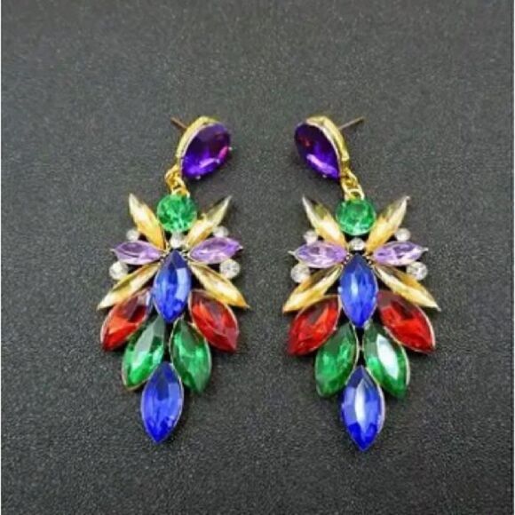 💙 Betsey Johnson stunning & colorful crystal dangle earrings 💙 - Picture 5 of 6